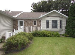 1600 S Prairie Ave, Fairmont, MN 56031