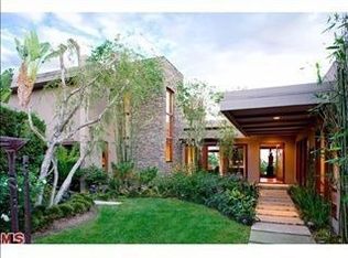 12250 Castlegate Dr, Los Angeles, CA 90049