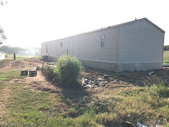 4th image of 33439 Latham Ridge Rd