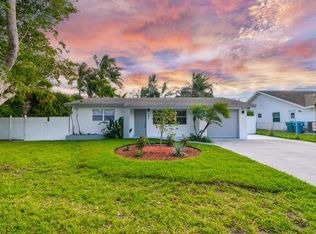 702 NE 10th Avenue, Boynton Beach, FL 33435
