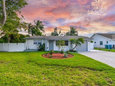 702 NE 10th Avenue, Boynton Beach, FL, 33435