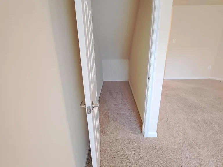10118 Avenel Gardens Ln — Photo 17