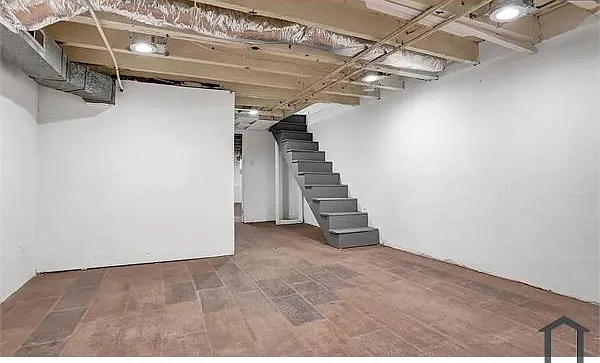 2234 W Fayette St — Photo 3
