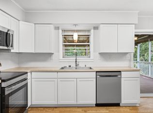 1032 Hillcrest Rd, Hixson, TN 37343