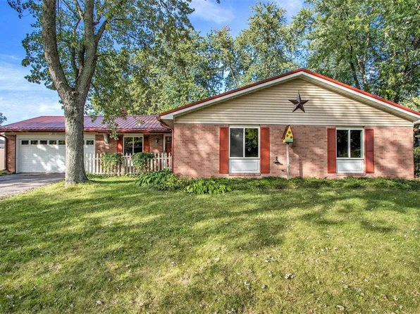 1515 E Riding Mall, South Bend, IN 46614