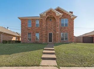 9406 Chimneywood Dr, Rowlett, TX 75089