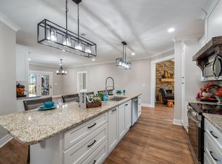 444 Ranch Rd, Rainsville, AL 35986