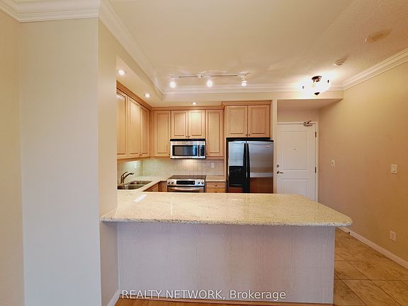 5th image of 900 Mount Pleasant Rd #414