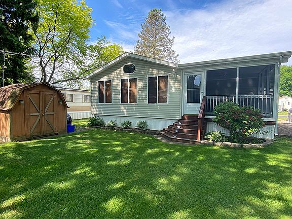 2nd image of W5229 Surfwood Dr #37