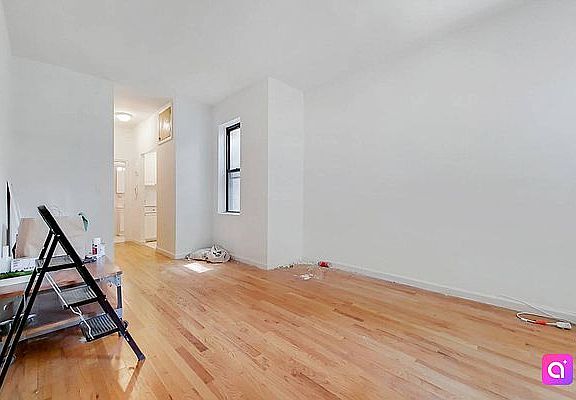 2nd image of 309 E 85th St APT 5C