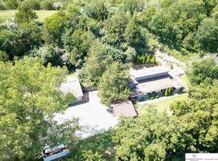 53562 221st St, Glenwood, IA 51534