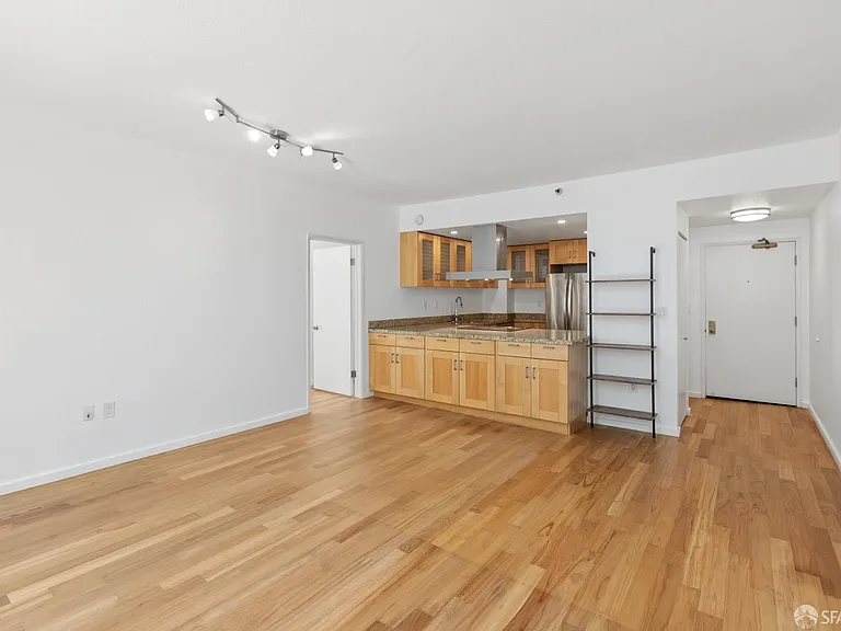 201 Harrison St #127 — Photo 6