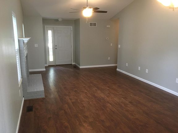 5th image of 631 Rain Hollow Dr