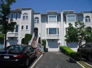 23938 Oak Park Dr, Douglaston, NY 11362