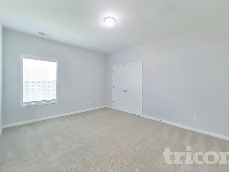 729 W Coker Way — Photo 11