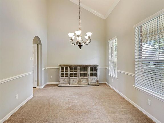 5th image of 4498 Cadiz Court