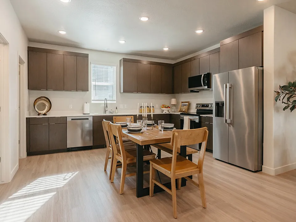 Enduro Townhomes