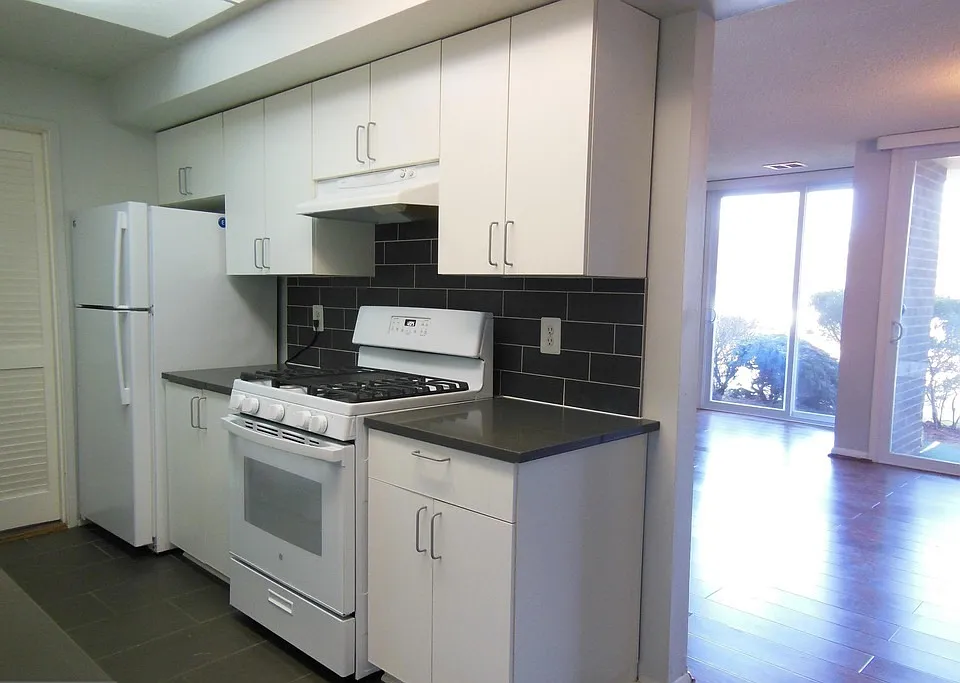 1 bed, 840 sqft, $1,750 — Photo 1