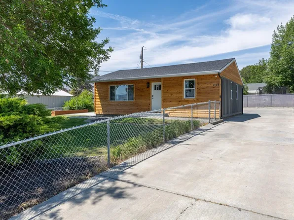 1103 11th St, Benton City, WA 99320