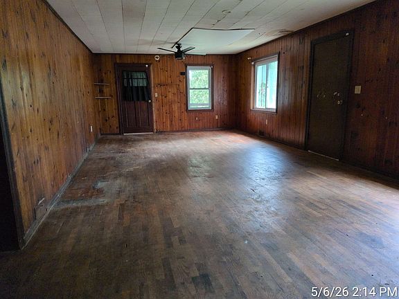2nd image of 203 Brenton Ave