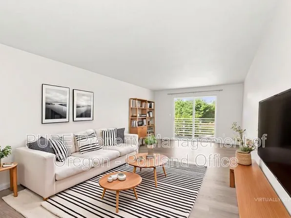18411 E Burnside St APT 202, Portland, OR 97233