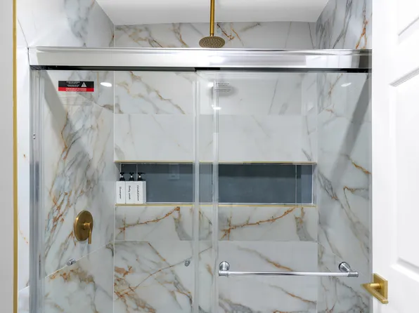 258 Clerk Street image 9 of 21