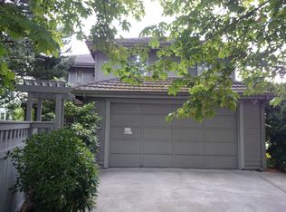 402 30th Ave, Seattle, WA 98122