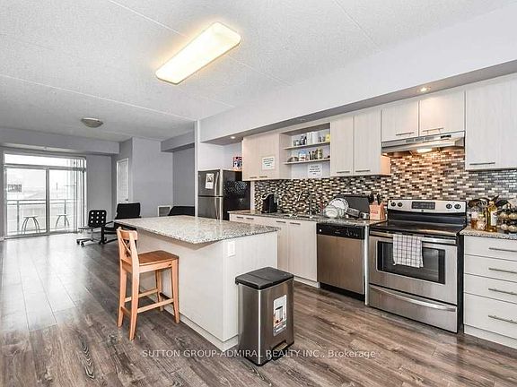 3rd image of 8 Hickory St W Unit 506