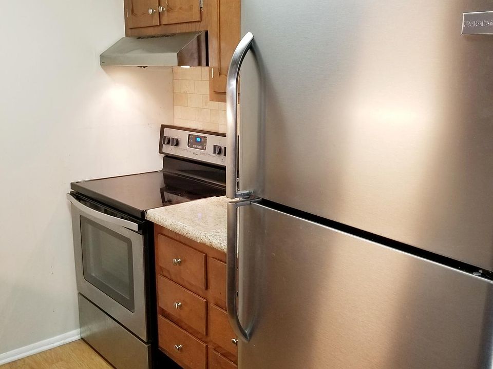 1st image of 166B Huntington Dr #100B