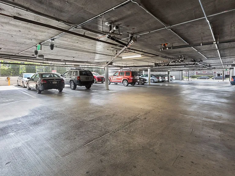 Park Place Apartments — Photo 45