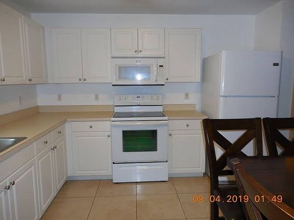 3rd image of 1836 41st Ave #D