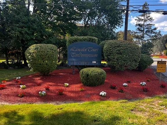 2nd image of 9 Lancelot Court #17