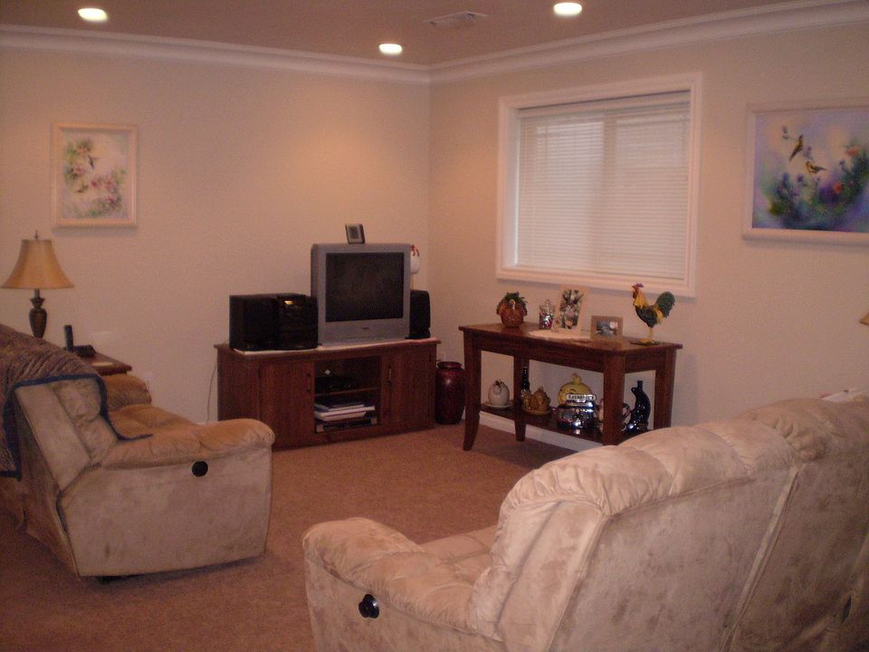 2nd image of 1308 3rd Ave S Unit 4