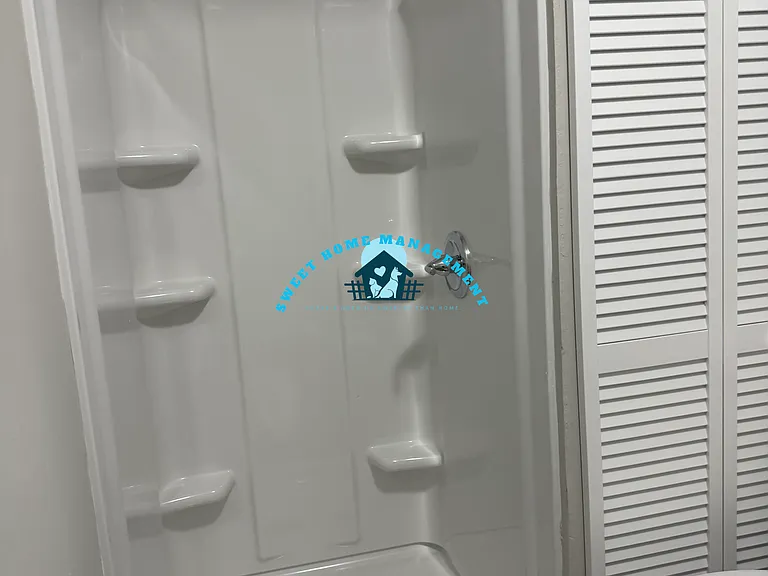 916 Patricia Dr — Photo 3