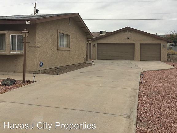 3rd image of 1196 McCulloch Blvd S