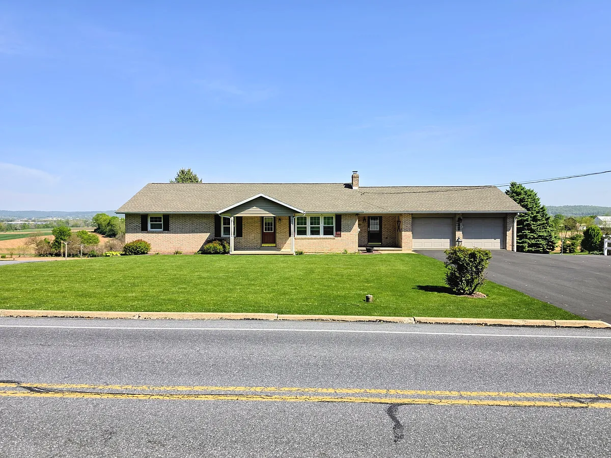 Building Photo - 154 Valley View Dr
