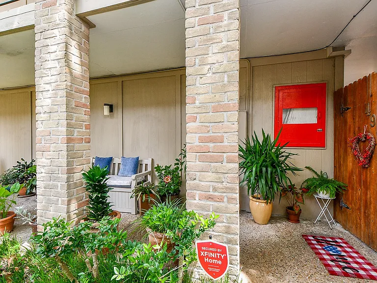4635 Wild Indigo St #498 — Photo 33