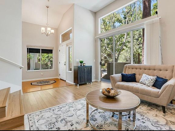 3rd image of 414 Galleria Dr APT 2