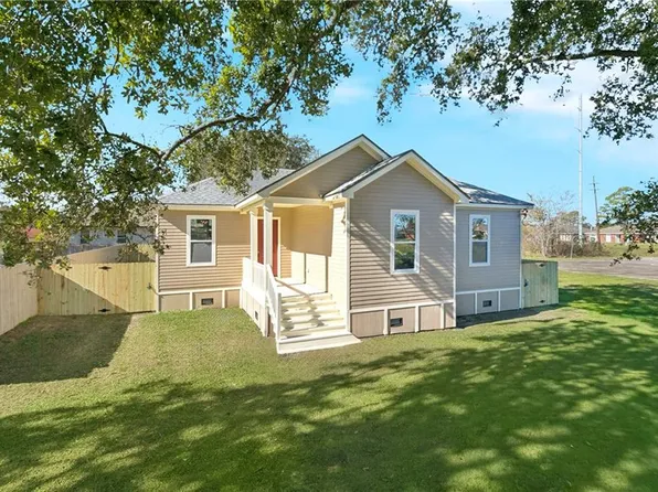 4926 Knight Dr, New Orleans, LA 70127