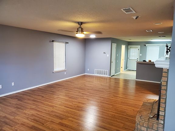 2nd image of 1036 Scenic Dr