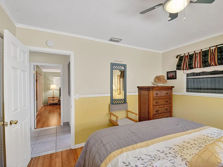 2111 NE 1st Ct #204 — Photo 30