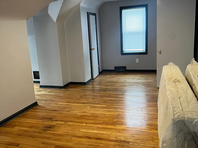 Manor St — Photo 15