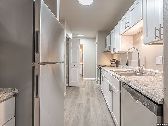 2nd image of 104 Lakecrest Dr #108-206