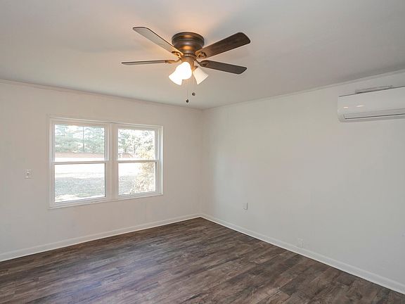 2nd image of 2584 Pitts Ln