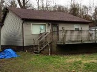 212 1st St SE, Saint Albans, WV 25177