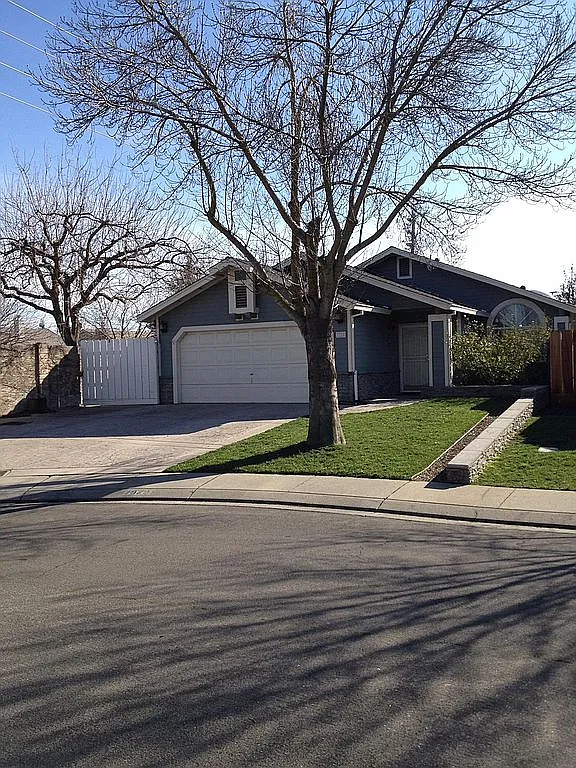 2928 Cordovan Ct photo 1