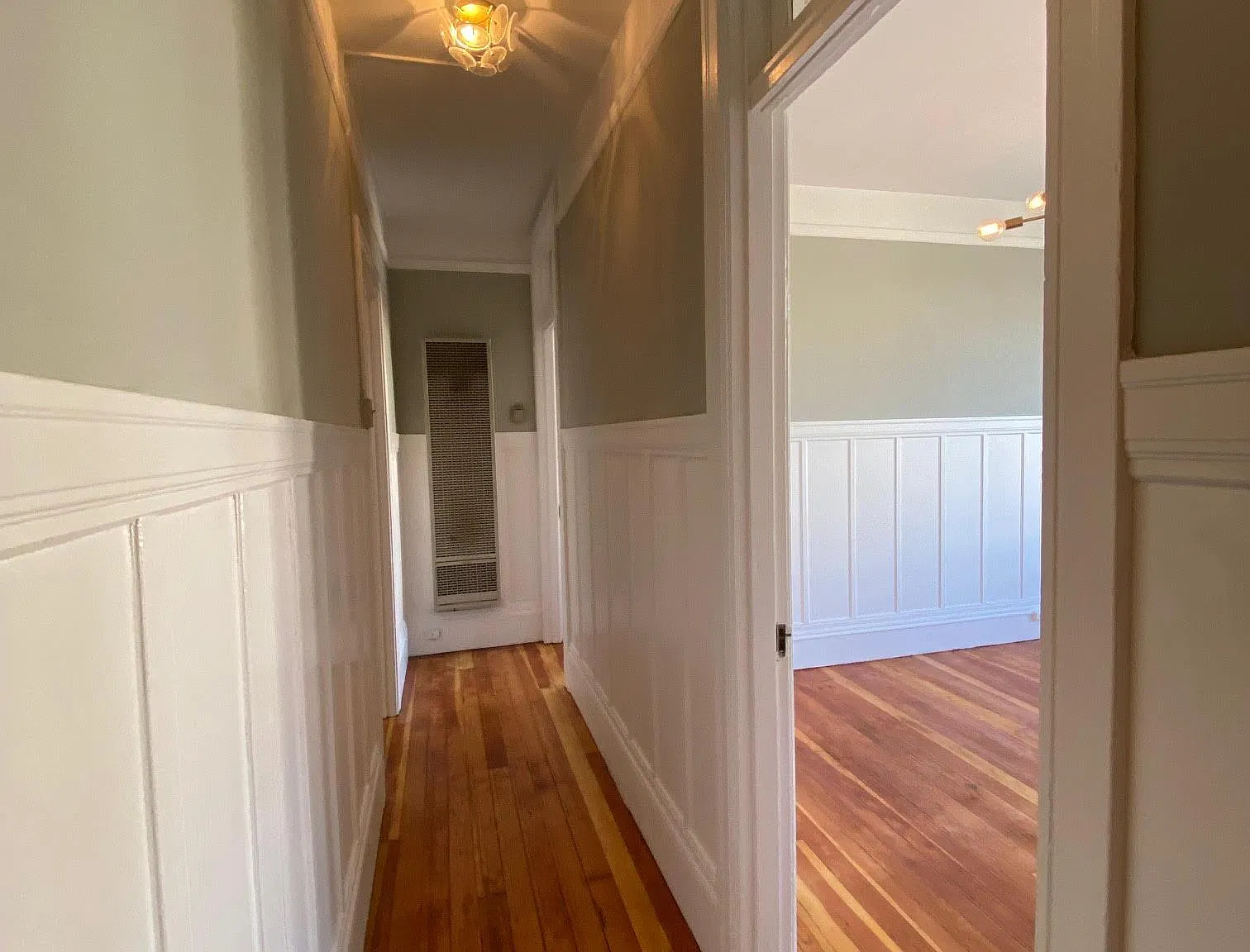 2210 Taylor St — Photo 2