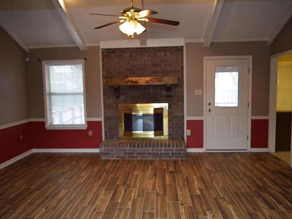 4th image of 411 S Sherwood Dr