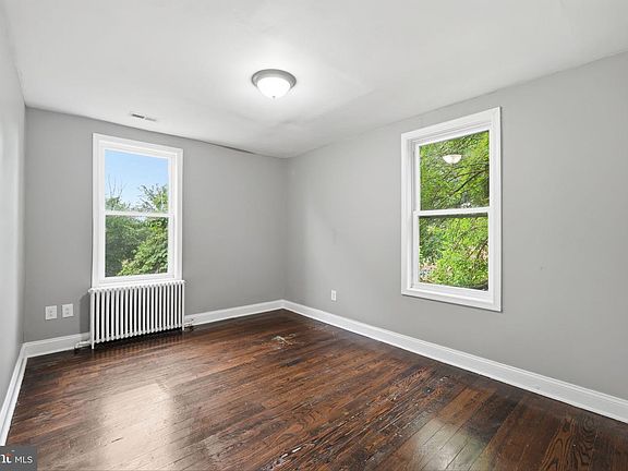 5th image of 16 Galveston Pl SW