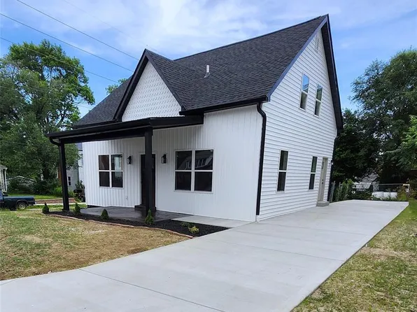 302 Short St, Collinsville, IL 62234